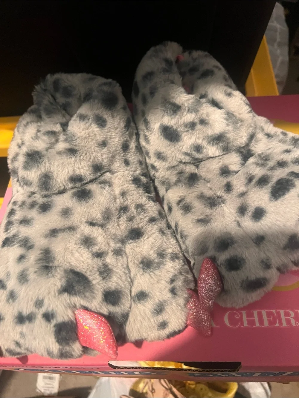 wonder nation Gray Leopard Faux Fur Slippers with Pink Trim